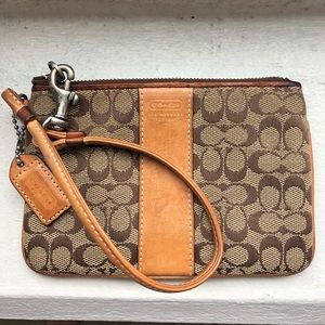 Coach Signature Wristlet VINTAGE